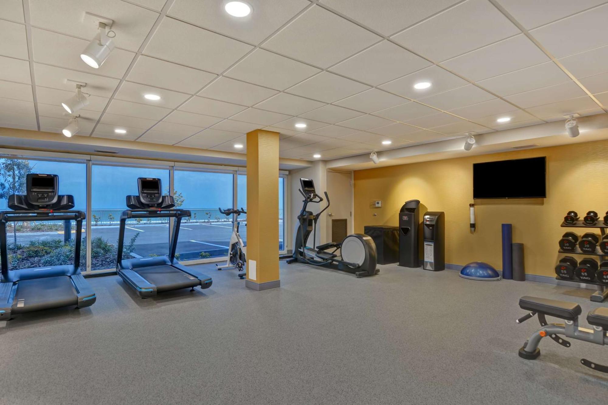 Home2 Ormond Oceanfront, Fl 3*
